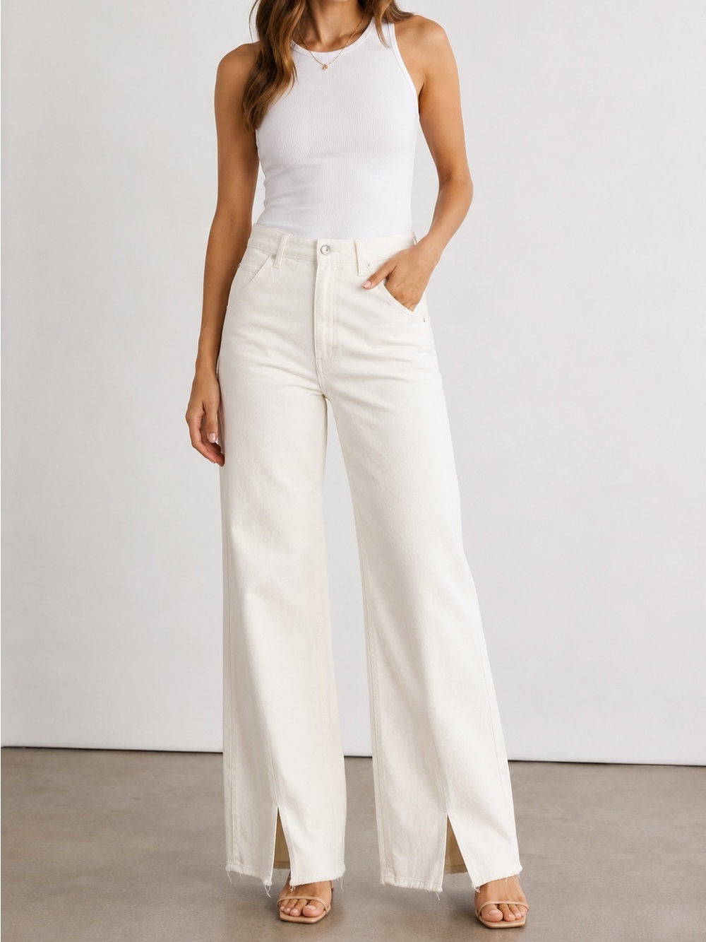 Hudson James High Rise Wide Leg Jeans in Distressed Ecru Size 29